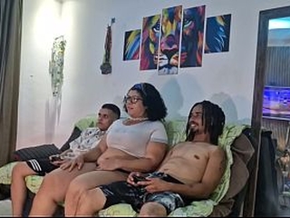 Dois homens fodendo o cuzinho da Sofie Lollipop COMPLETO XVIDEOS RED SHEER