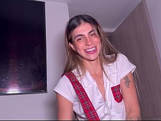 Sorprendo a mi HERMANASTRO con una SEXY LENCER&Iacute_A, y lo hago acabar en mi GRAN CULO.